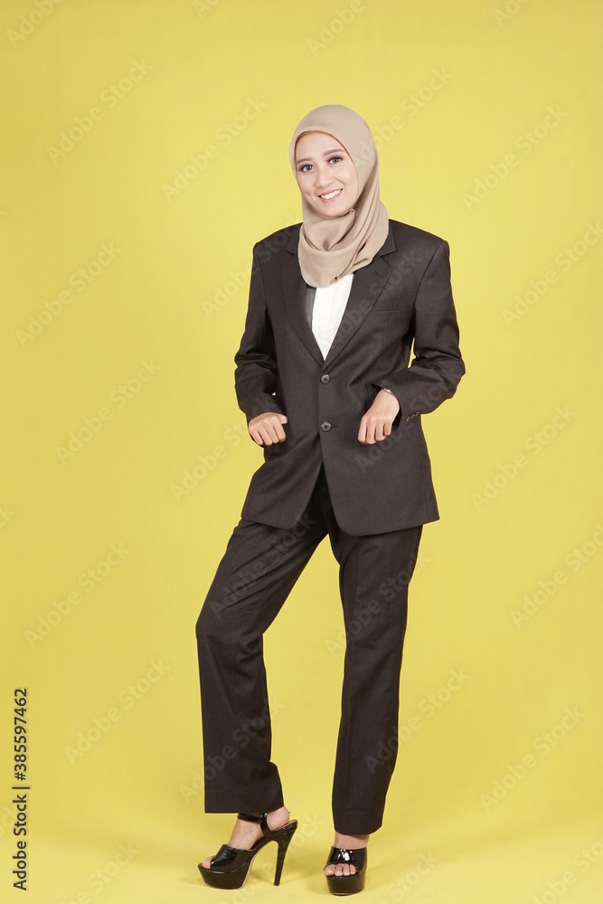 Classic Charcoal Suit with Beige Hijab — Hijab Work Outfits