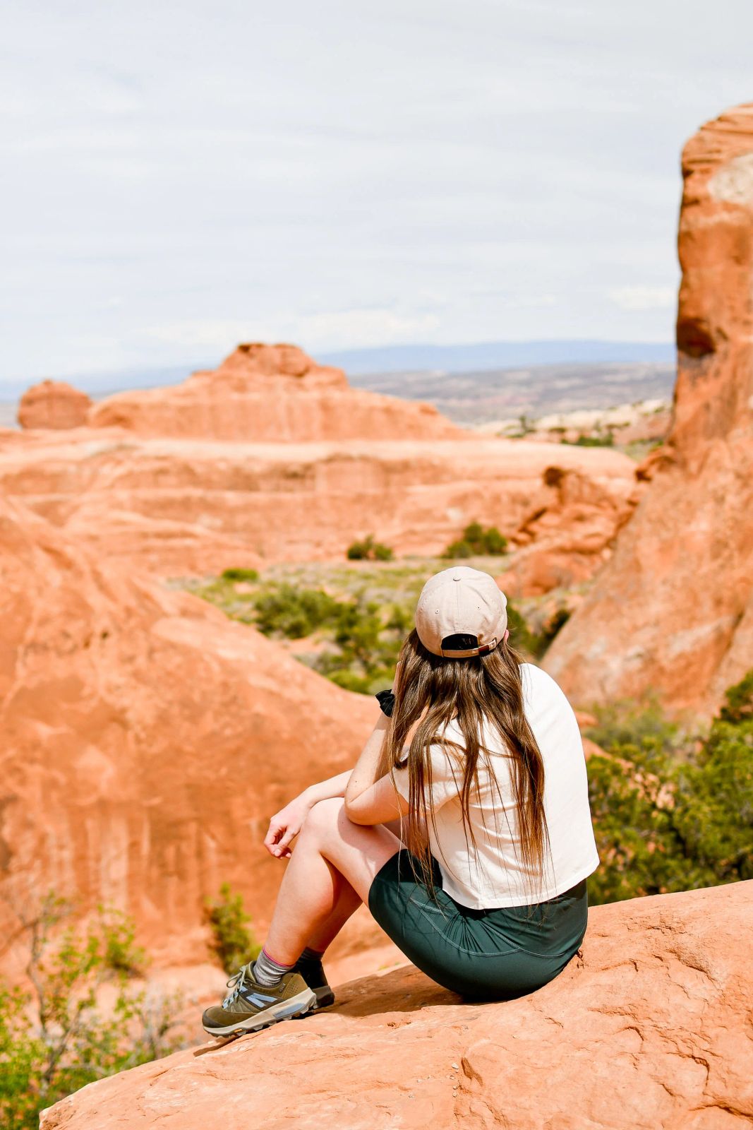 Hiking Essentials in Arches National Park Hiking Essentials in Arches National Park — Utah Outfits