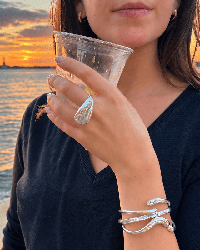 Silver Statement Ring and Bracelets for Casual Evenings Silver Statement Ring and Bracelets for Casual Evenings — Silver Jewelry