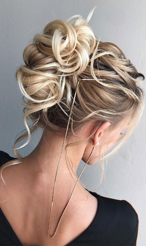 Long Voluminous Messy Updo with Curls Long Voluminous Messy Updo with Curls — Easy Updos for Long Hair