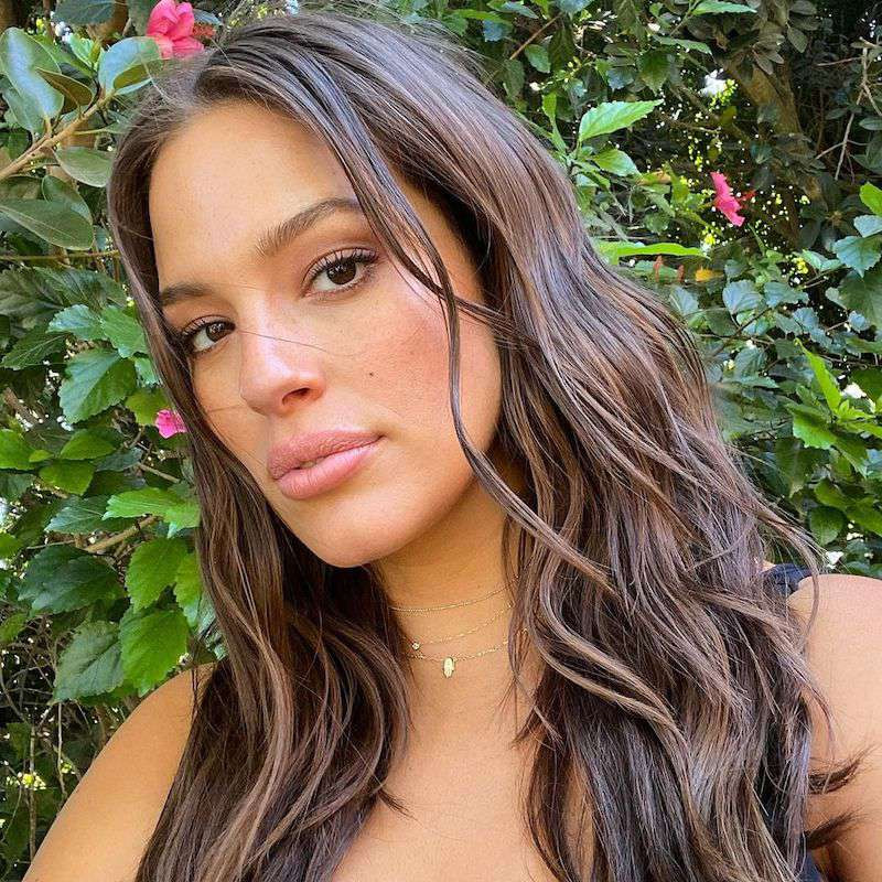 Dark Brown With Subtle Balayage Dark Brown With Subtle Balayage — Hair Color for Olive Skin Brown Eyes