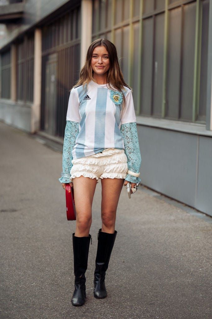 Striped Soccer Jersey with Ruffled Shorts and Knee-High Boots Striped Soccer Jersey with Ruffled Shorts and Knee-High Boots — Copenhagen Outfits