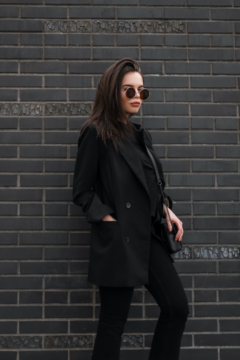 Minimalist Black Ensemble with a Relaxed Blazer — Black Outfits