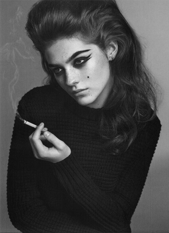 Mood and Texture: Chunky Knit Sweater in a Black and White Portrait Mood and Texture: Chunky Knit Sweater in a Black and White Portrait — Femme Fatale Outfits