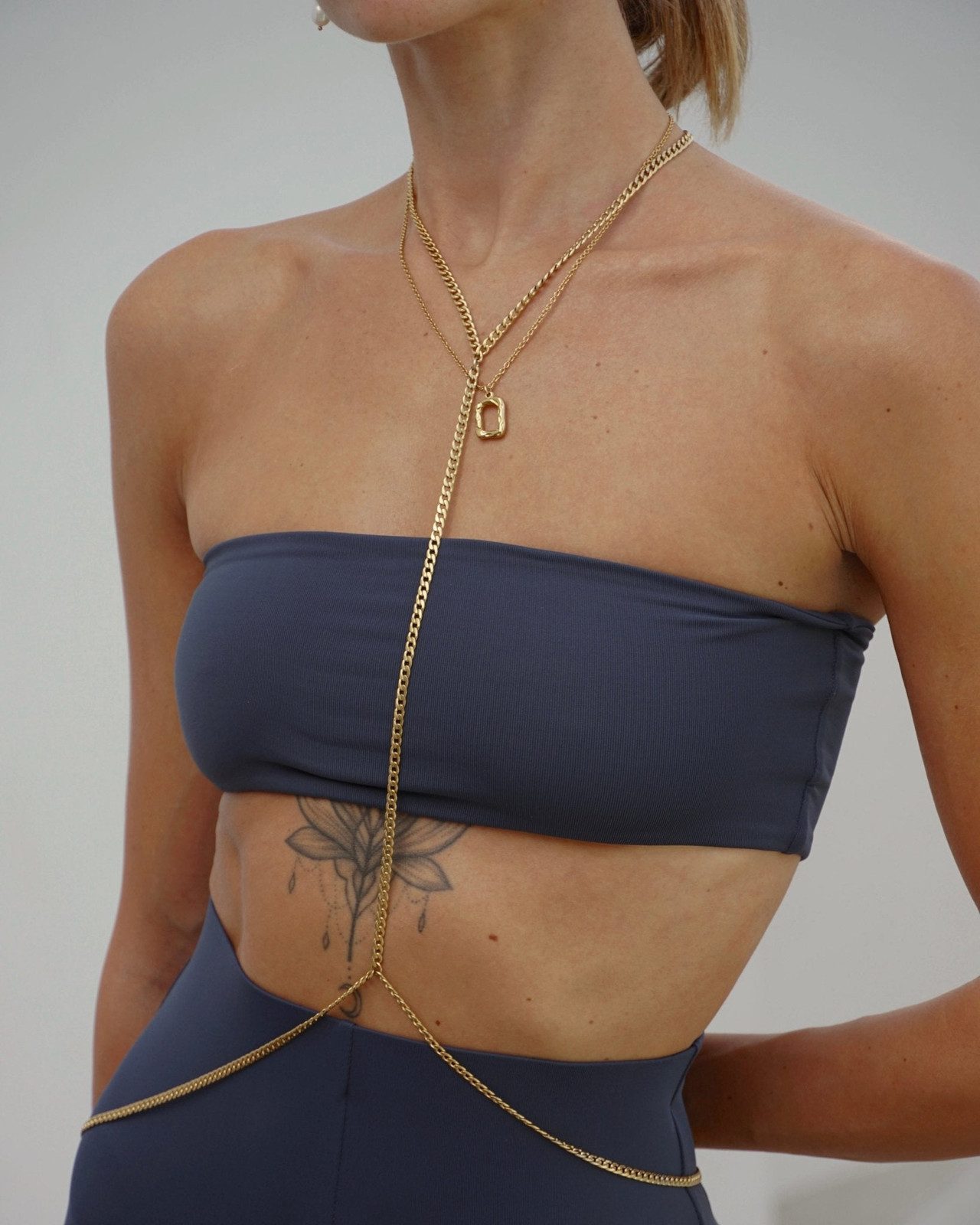 Minimalist Gold Curb Body Chain with Grey Bandeau Minimalist Gold Curb Body Chain with Grey Bandeau — Body Chain Outfits