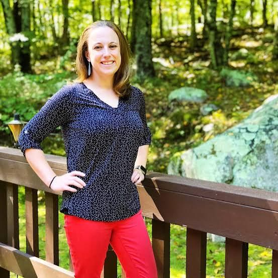 Bold Contrast: Red Trousers with Printed Top Bold Contrast: Red Trousers with Printed Top — Substitute Teacher Outfits
