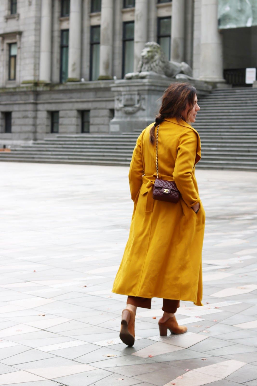 Bold Yellow Trench Coat for City Exploration — Vancouver Outfits