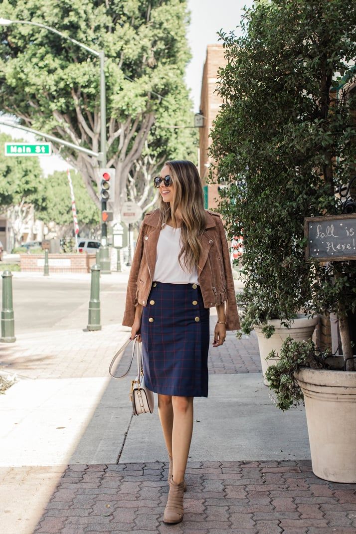 Brown Leather A-Line Skirt with White Knit Sweater Brown Leather A-Line Skirt with White Knit Sweater — A Line Skirt Outfits