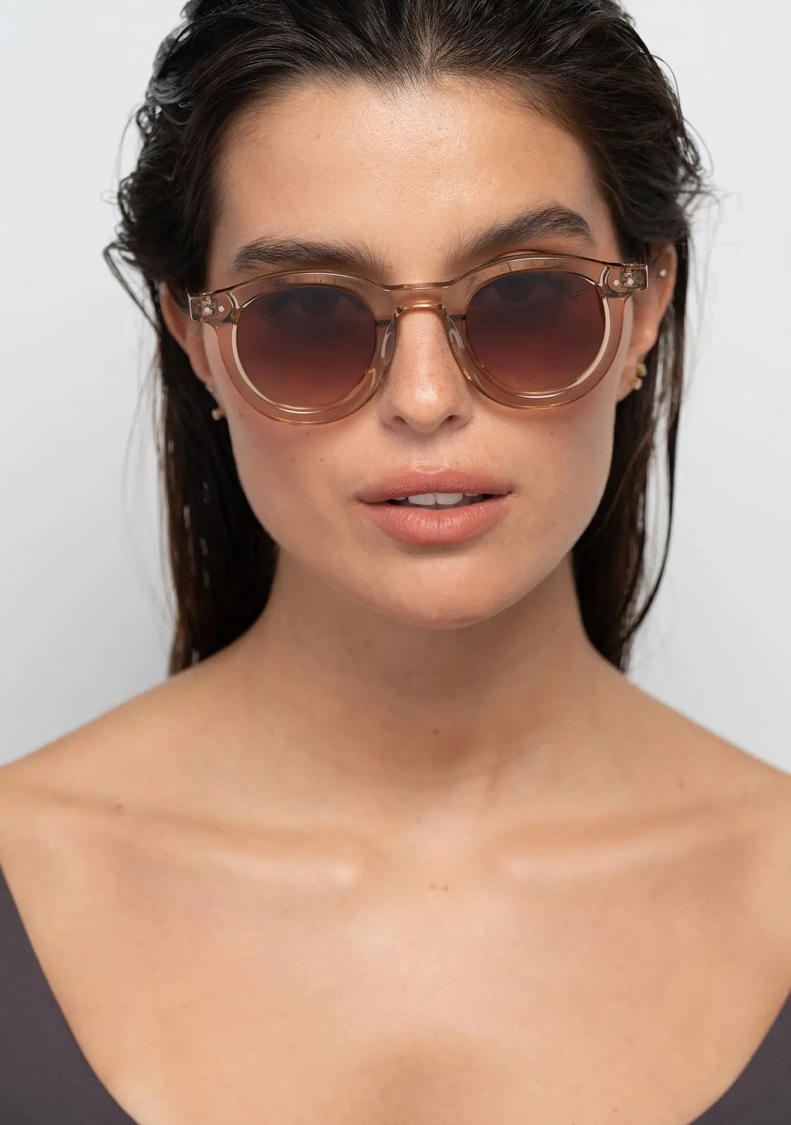 Effortless Cool: Large Round Sunglasses with Neutral Tones — Sunglasses for Oval Face