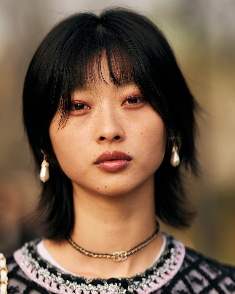 Edgy Black Mullet With Blunt Bangs Edgy Black Mullet With Blunt Bangs — Hairstyles with Bangs