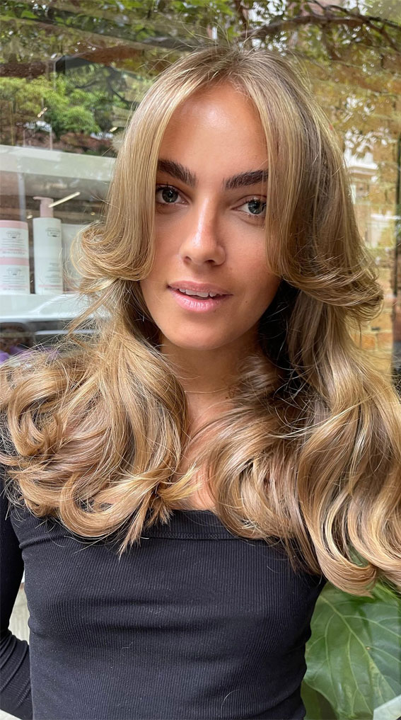 Ash Blonde Butterfly Cut For Volume — Fluffy Hair