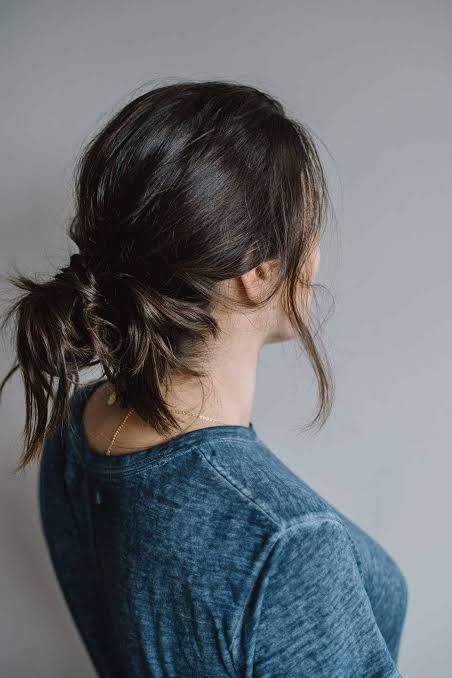 Fine Hair Low Messy Bun — Travel Hairstyles