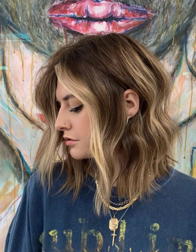 Angled Lob Visual Idea — Shoulder Length Haircuts