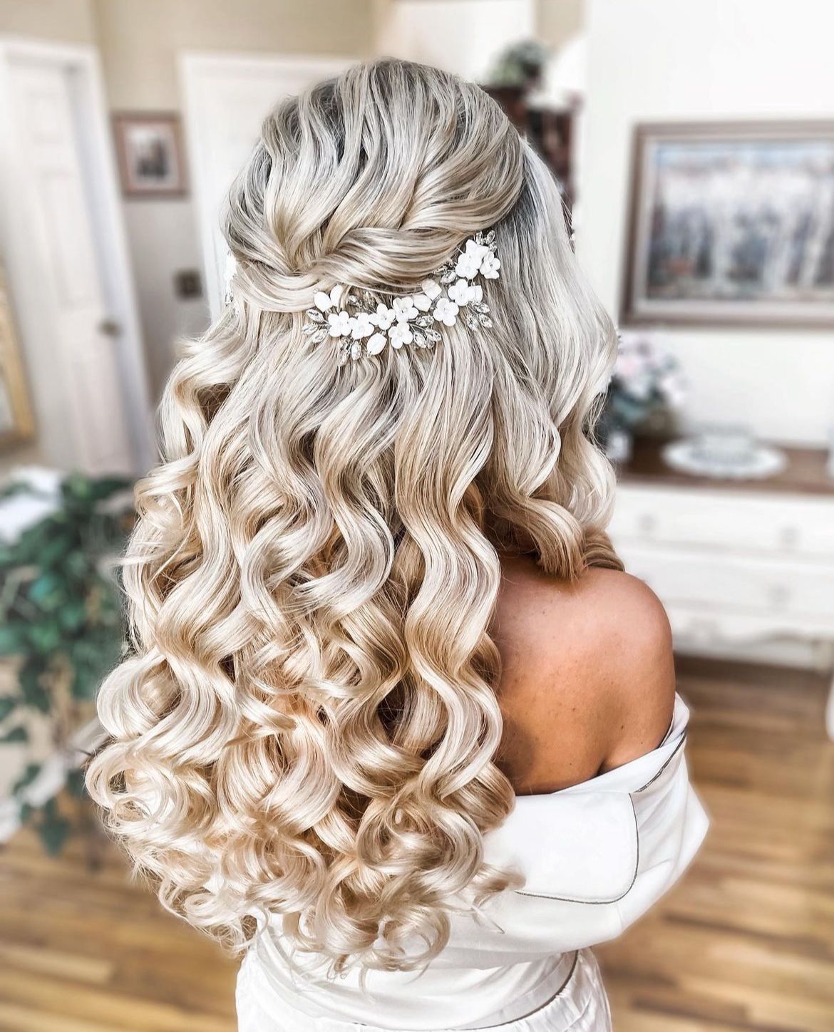 Platinum Blonde Visual Idea Platinum Blonde Visual Idea — Wedding Hairstyles for Curly Hair