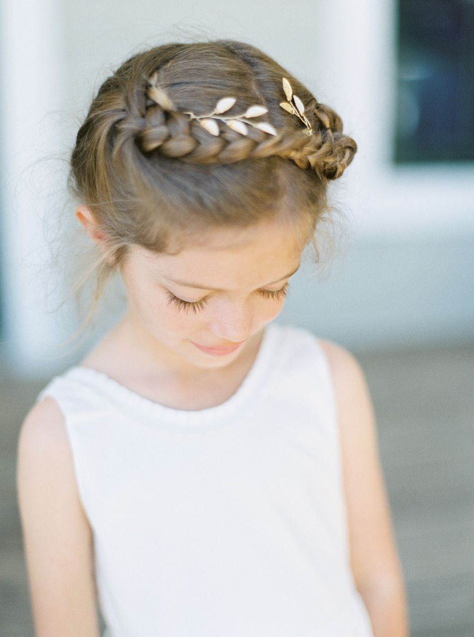 Collarbone Visual Idea Collarbone Visual Idea — Flower Girl Hairstyles