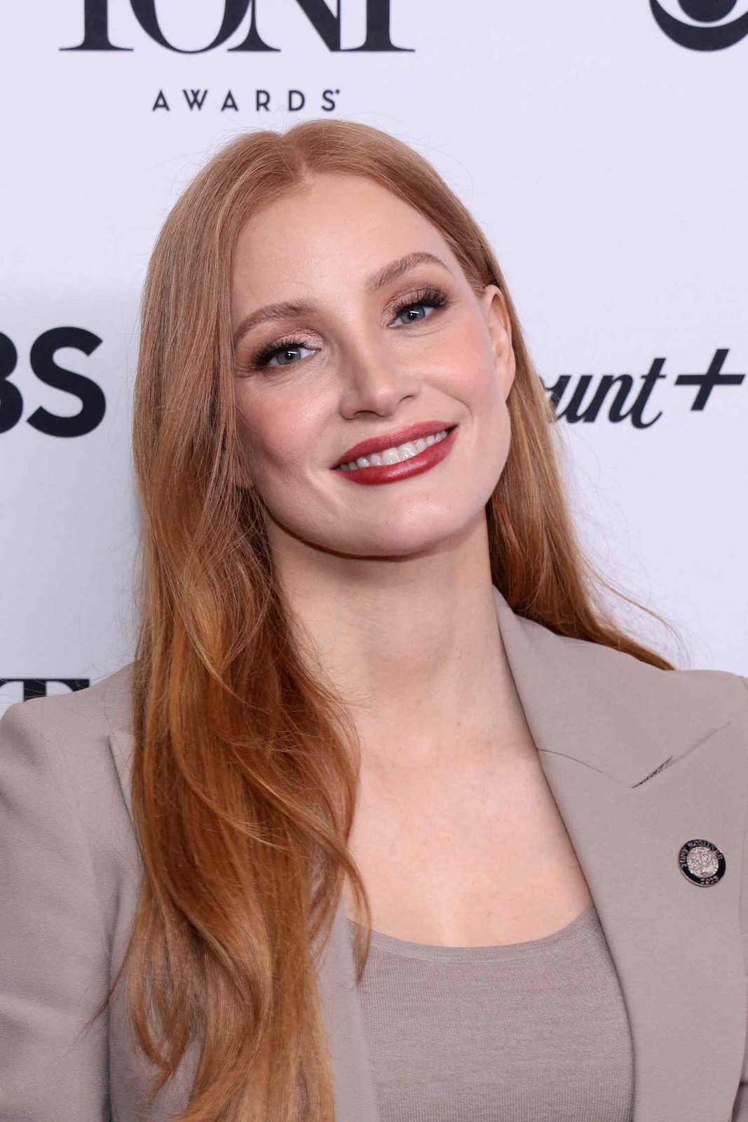 Mid-Back Visual Idea Mid-Back Visual Idea — Light Auburn Hair