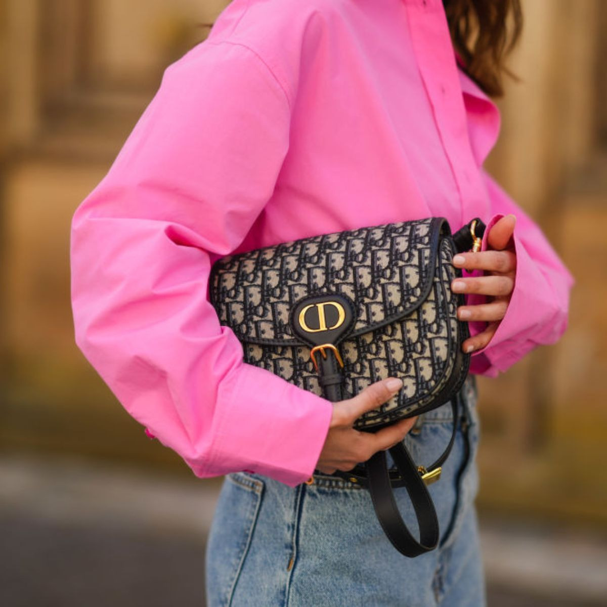 Casual Cool with a Monogram Dior Saddle Bag Casual Cool with a Monogram Dior Saddle Bag — Dior Bag Outfits