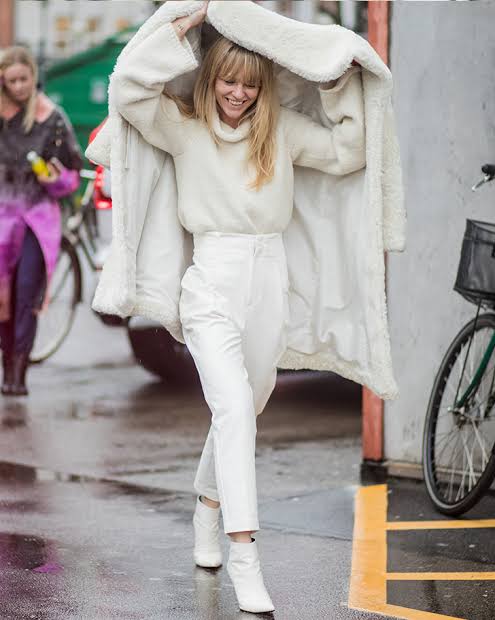 Cozy White Turtleneck and Fuzzy Coat for Casual Days Cozy White Turtleneck and Fuzzy Coat for Casual Days — White Outfits