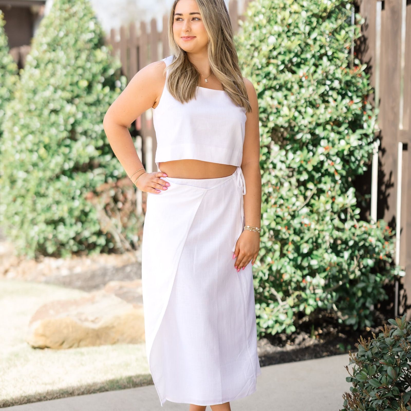 All-White Linen Wrap Skirt Ensemble All-White Linen Wrap Skirt Ensemble — Wrap Skirt Outfits