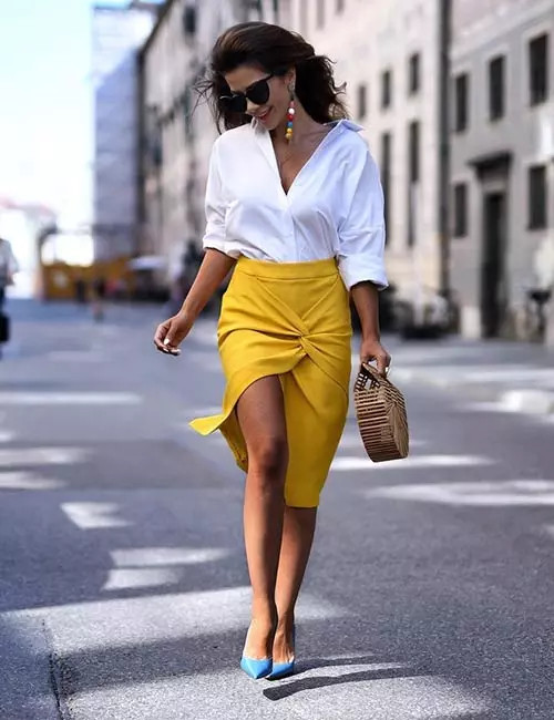 Yellow Knotted Pencil Skirt with White Button-Down Shirt Yellow Knotted Pencil Skirt with White Button-Down Shirt — Semi Formal Outfits