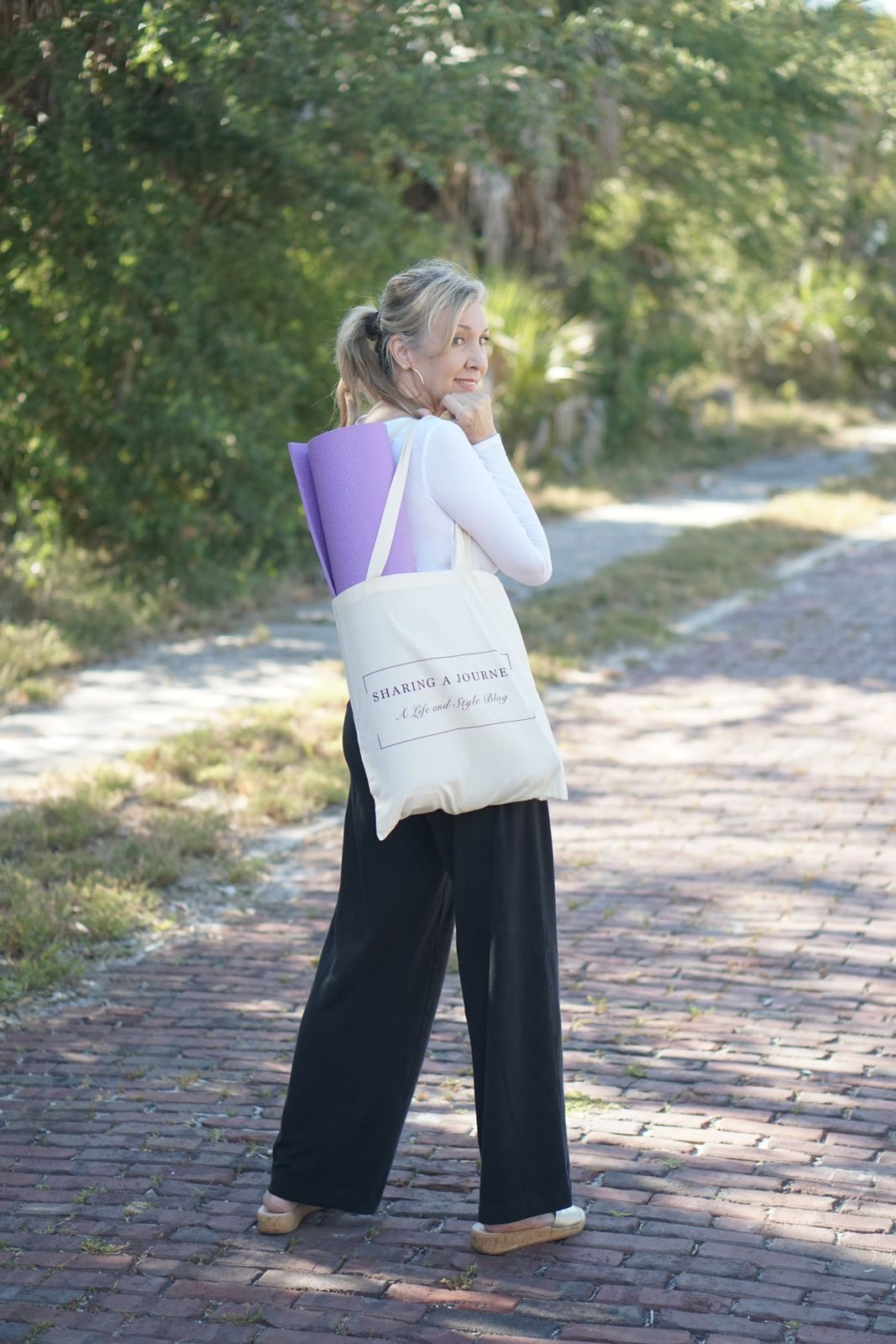Comfortable Wide-Leg Pants with Long-Sleeve Top Comfortable Wide-Leg Pants with Long-Sleeve Top — Road Trip Outfits