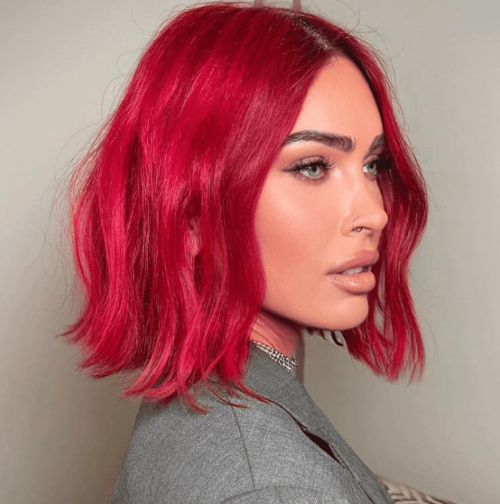 Sleek Chin Bob In True Red — Bright Red Hair