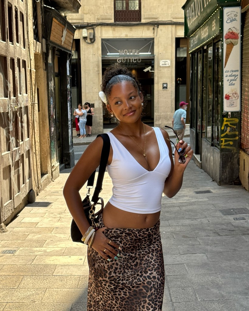 Leopard Print Maxi Skirt for Bold Daytime Style — Portugal Outfits