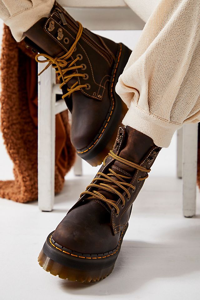 Cozy Elegance: Dark Brown Jadon Boots with Wide-Leg Knit Pants Cozy Elegance: Dark Brown Jadon Boots with Wide-Leg Knit Pants — Jadon Boots Outfits