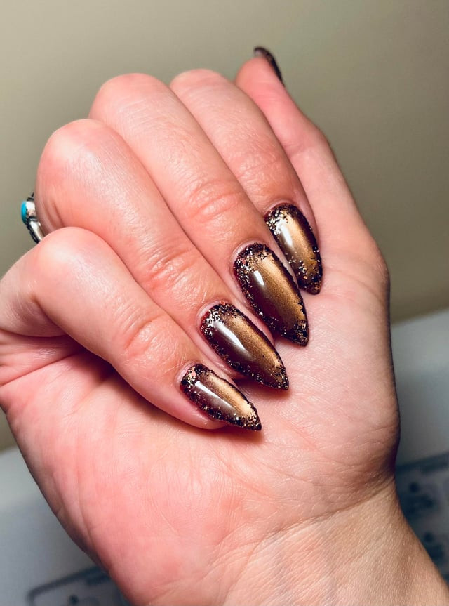 Bronze Magnetic Cat-Eye Stilettos Bronze Magnetic Cat-Eye Stilettos — First Acrylic Nails