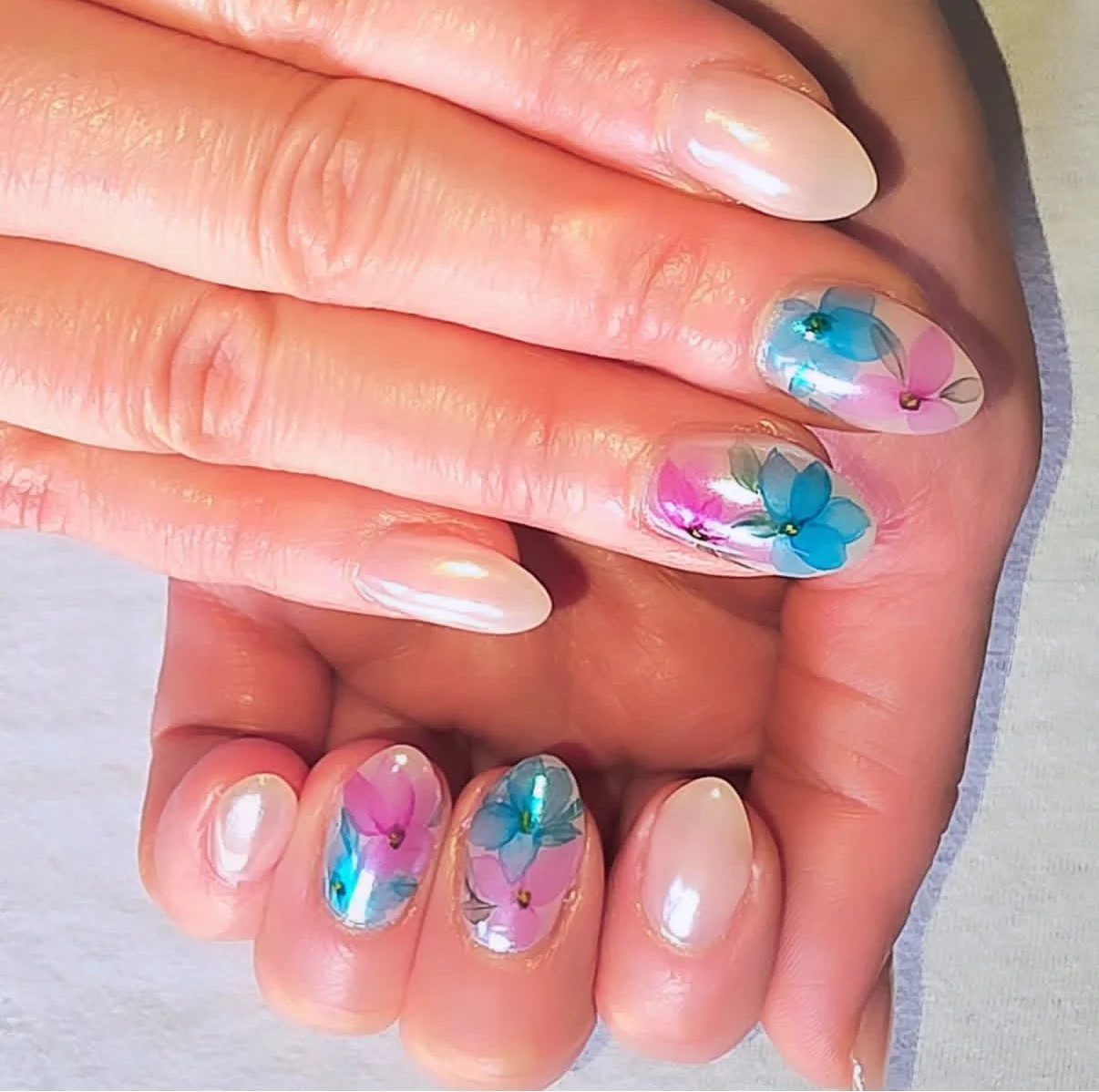 Long Oval Sheer Watercolor Flowers — Watercolor Nails