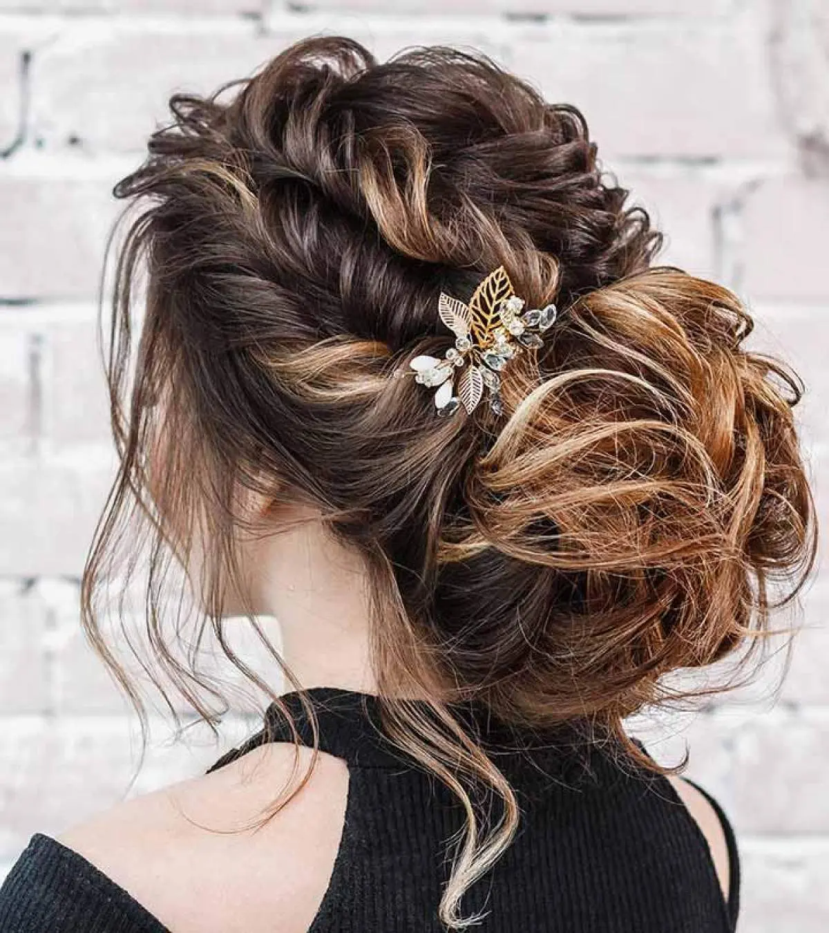 Messy Updo with Comb Detail Messy Updo with Comb Detail — Formal Hairstyles