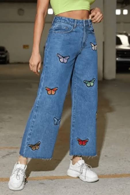 Light Green Crop Top with Butterfly Applique Jeans Light Green Crop Top with Butterfly Applique Jeans — Soft Girl Outfits