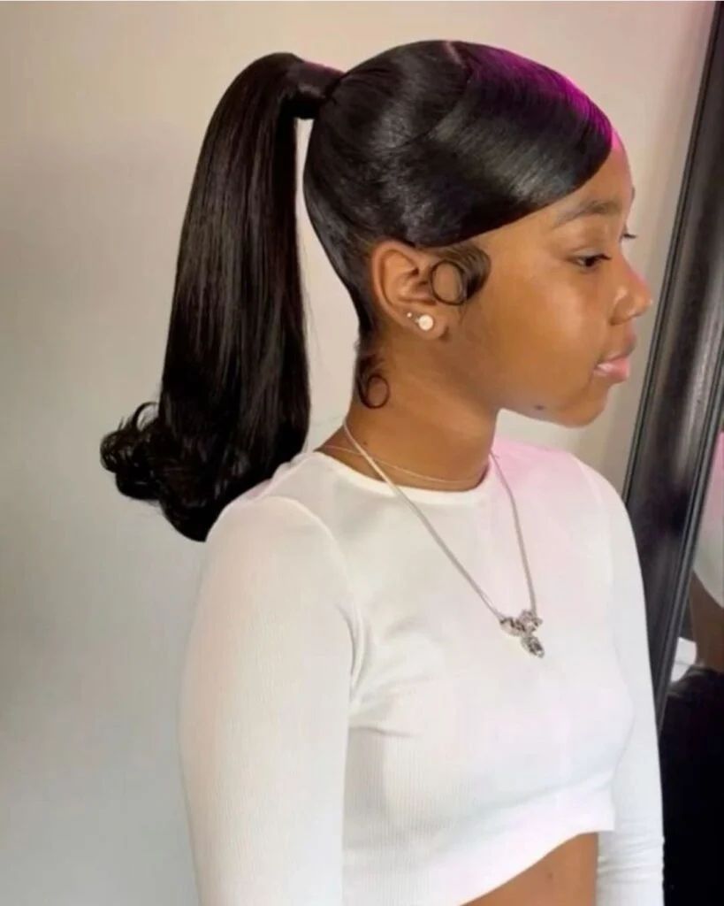 Sleek High Ponytail with Curled Ends — Prom Hairstyles for Black Women