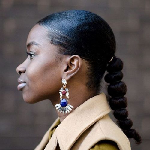 Black Ponytail With Bubble Effect — Sleek Low Ponytail