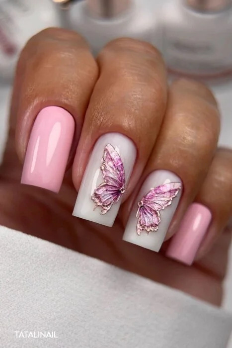 Pale Pink Glitter Butterfly Accent Oval Pale Pink Glitter Butterfly Accent Oval — Butterfly Nails