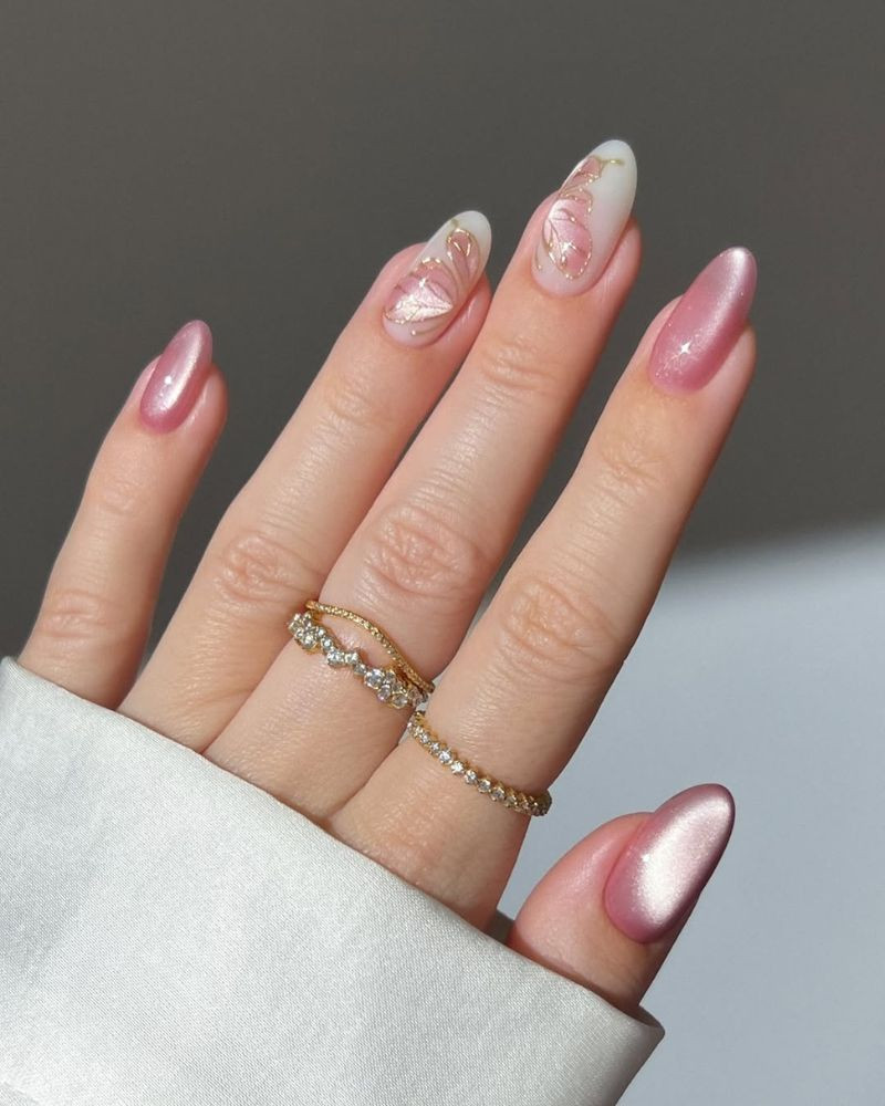 Pale Pink Shimmer Abstract Gold Foil Pale Pink Shimmer Abstract Gold Foil — Butterfly Nails