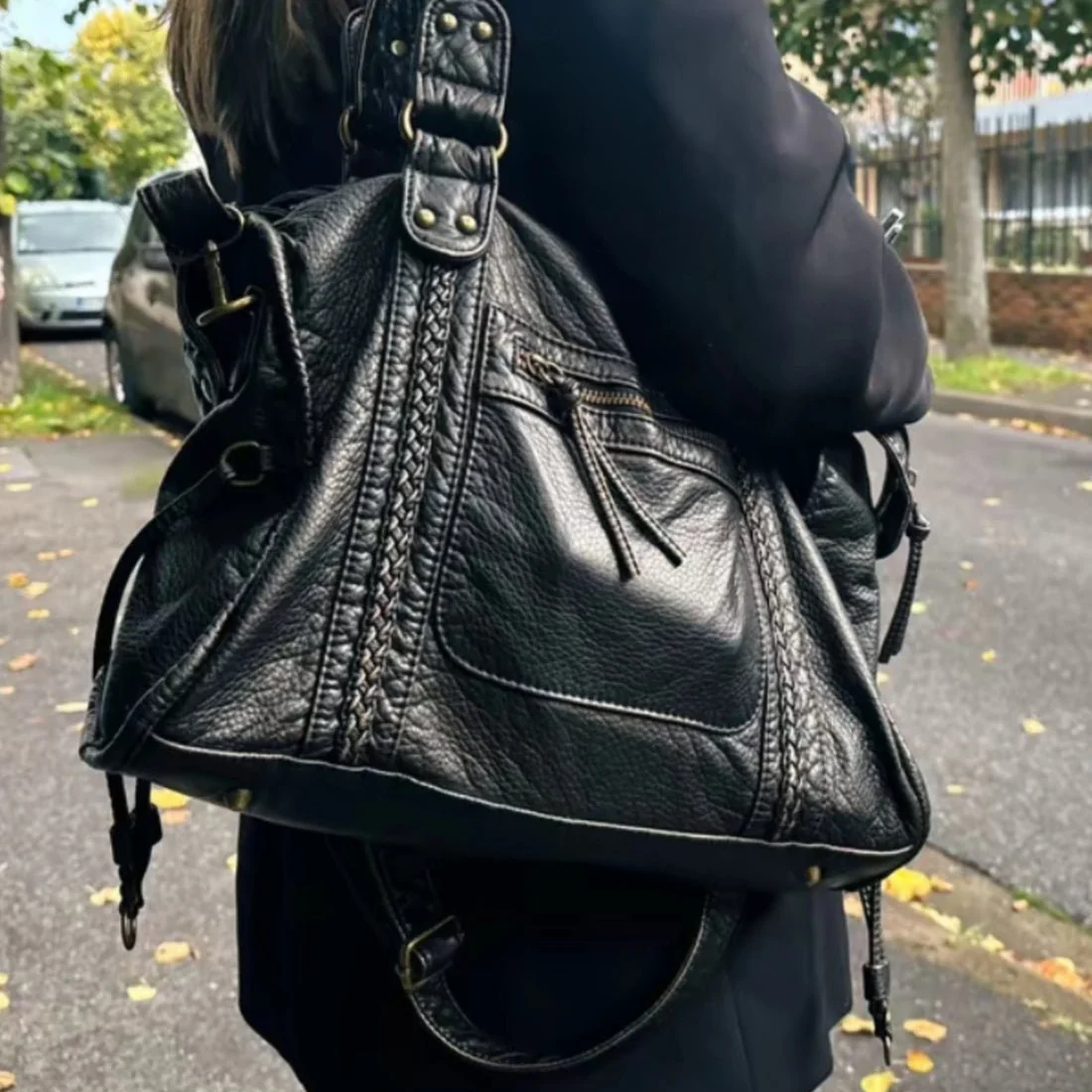 Braided Detail Black Leather Shoulder Bag for Daytime Braided Detail Black Leather Shoulder Bag for Daytime — Shoulder Bags