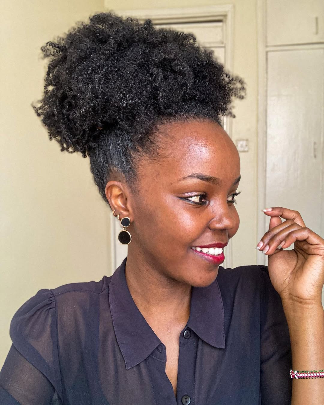 High Ponytail With Defined Curls High Ponytail With Defined Curls — Natural Hairstyles for Black Women