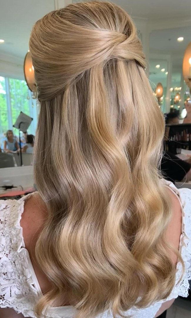 Elegant Blonde Half-Updo with Twisted Detail Elegant Blonde Half-Updo with Twisted Detail — Loose Curls