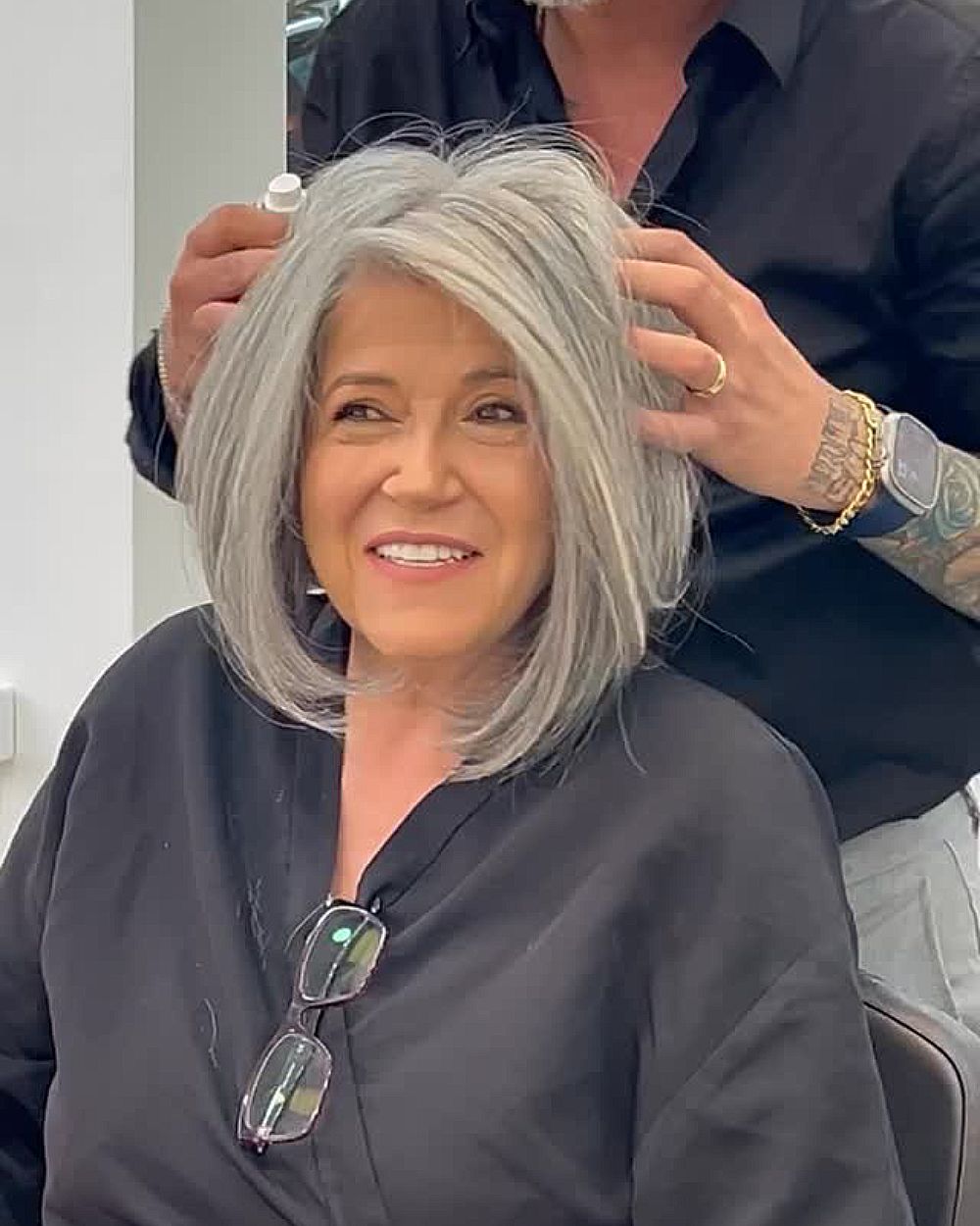 Voluminous Grey Bob With Blonde Highlights Voluminous Grey Bob With Blonde Highlights — Bob for Women Over 60