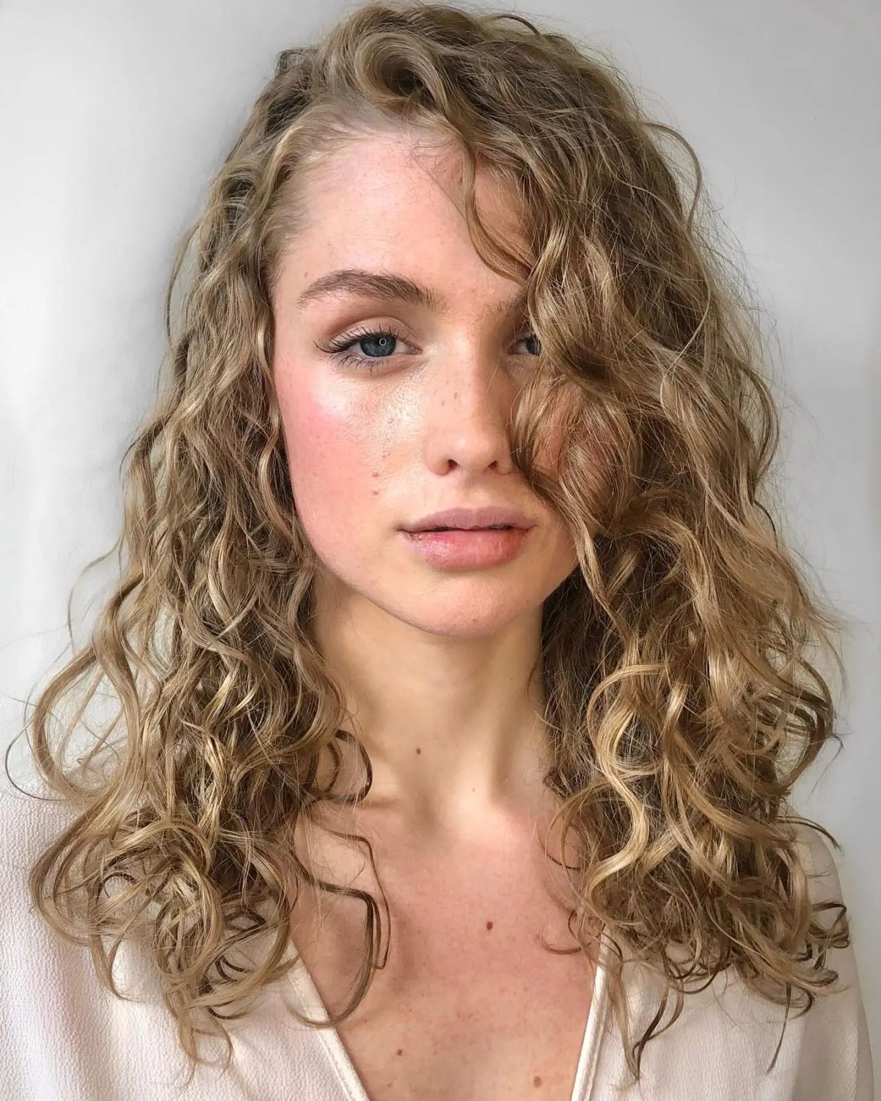 Light Brown Blonde Highlighted Waves — Perm Hairstyles