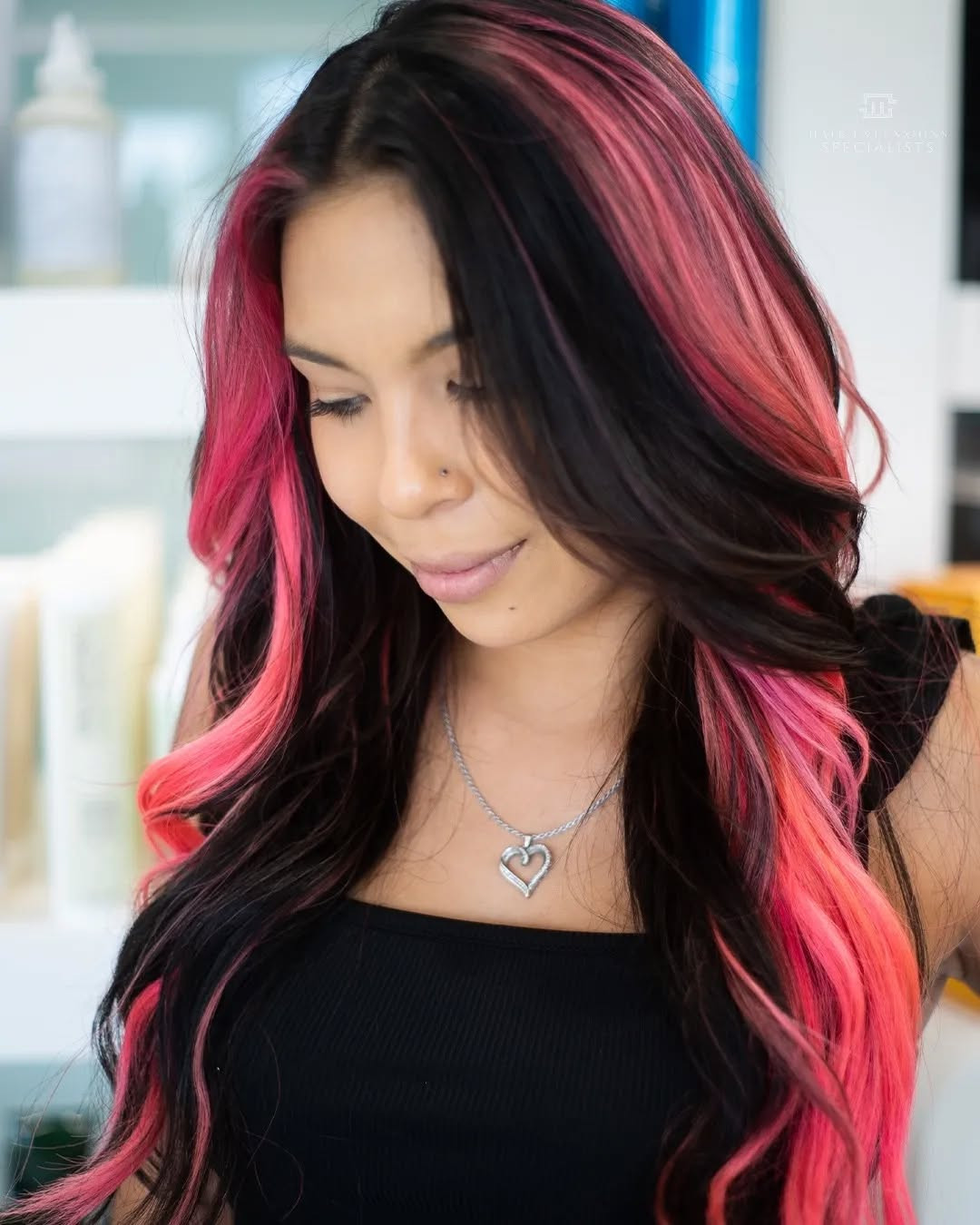 Visual Idea — The Base Color Is Black Visual Idea — The Base Color Is Black — Vivid Hair Colors