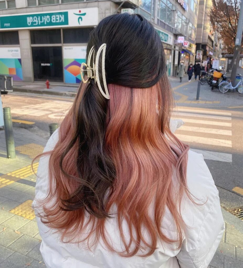 Collarbone Waves With Dark Brown and Rose Gold Split — Two Tone Hair