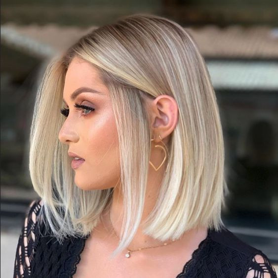 Middle Visual Idea — Short Blonde Hair