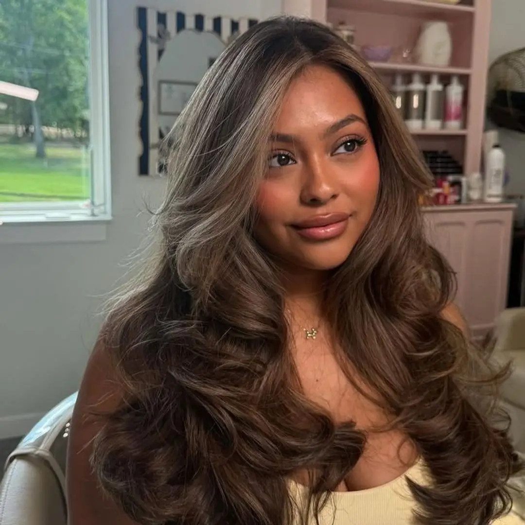 Visual Idea — Thick Expensive Brunette