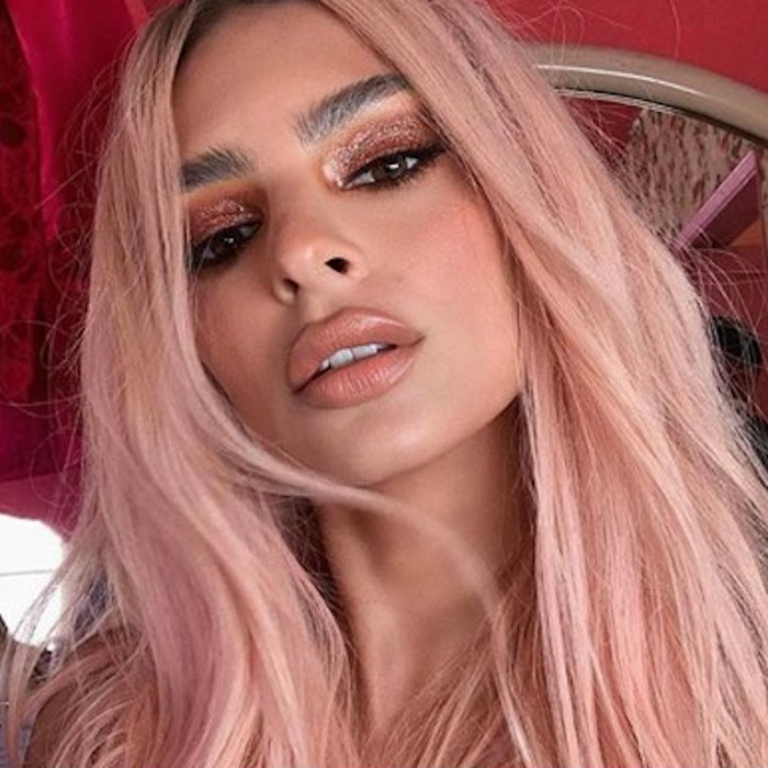Rose Gold With Subtle Highlights Collarbone Cut With Rose Gold Highlights Rose Gold With Subtle Highlights Collarbone Cut With Rose Gold Highlights — Rose Gold Hair