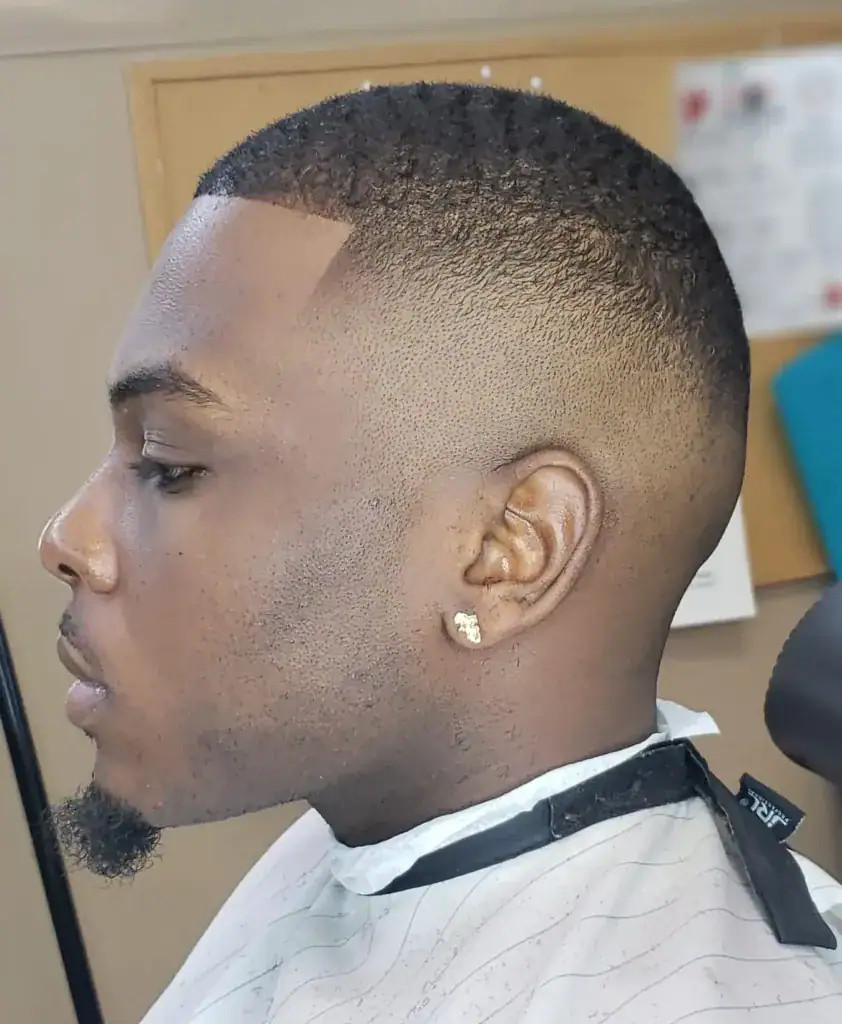 Visual Idea — The Hair Appears Straight And Fine Visual Idea — The Hair Appears Straight And Fine — Mens Hairstyles
