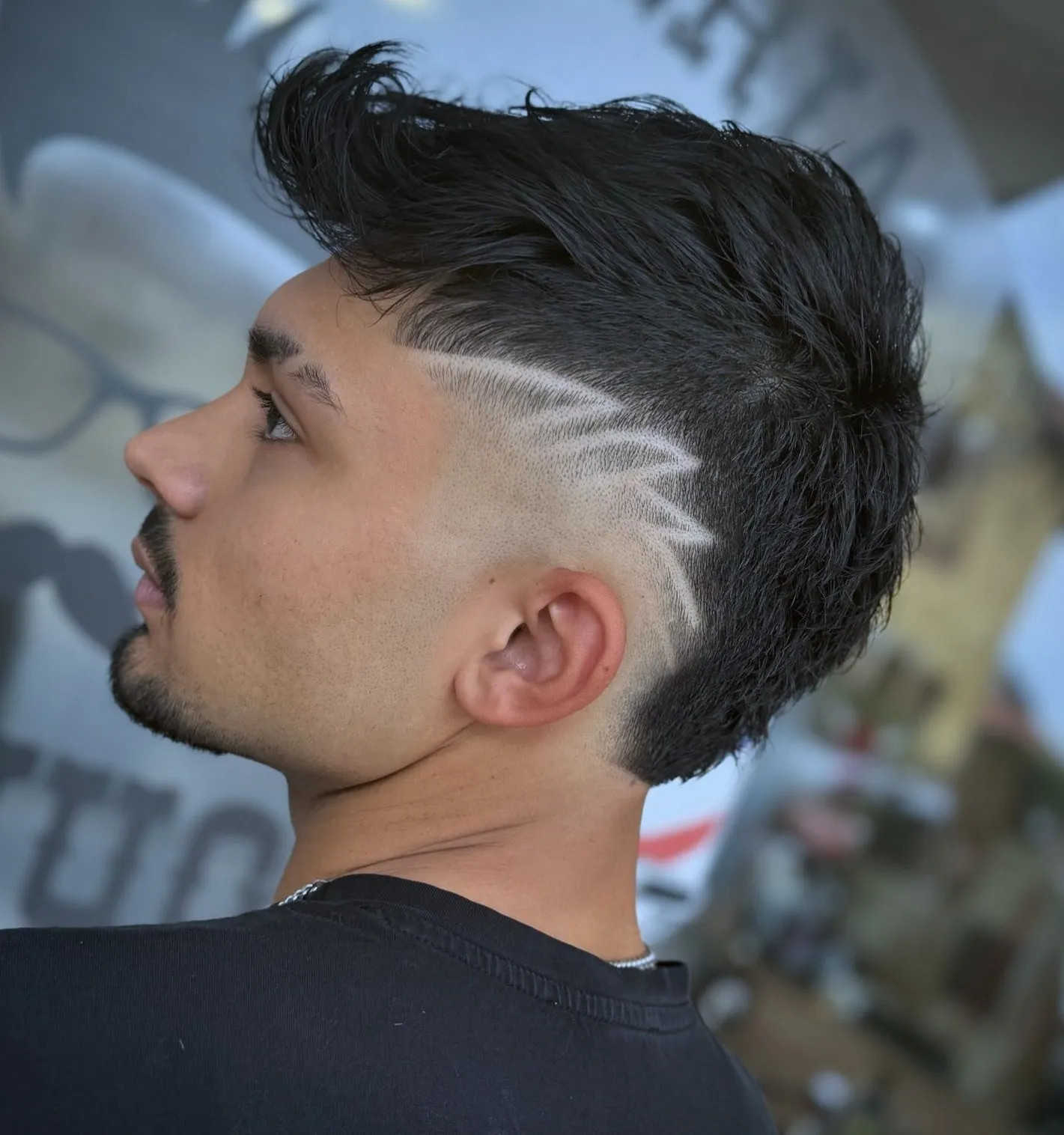 Burst Fade With Etched Design