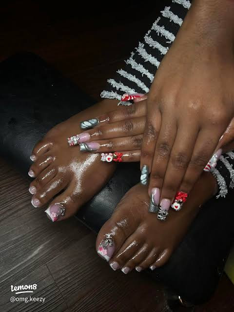 3D Bows and Bows on Pink French Tips 3D Bows and Bows on Pink French Tips — Matching Nails and Toes