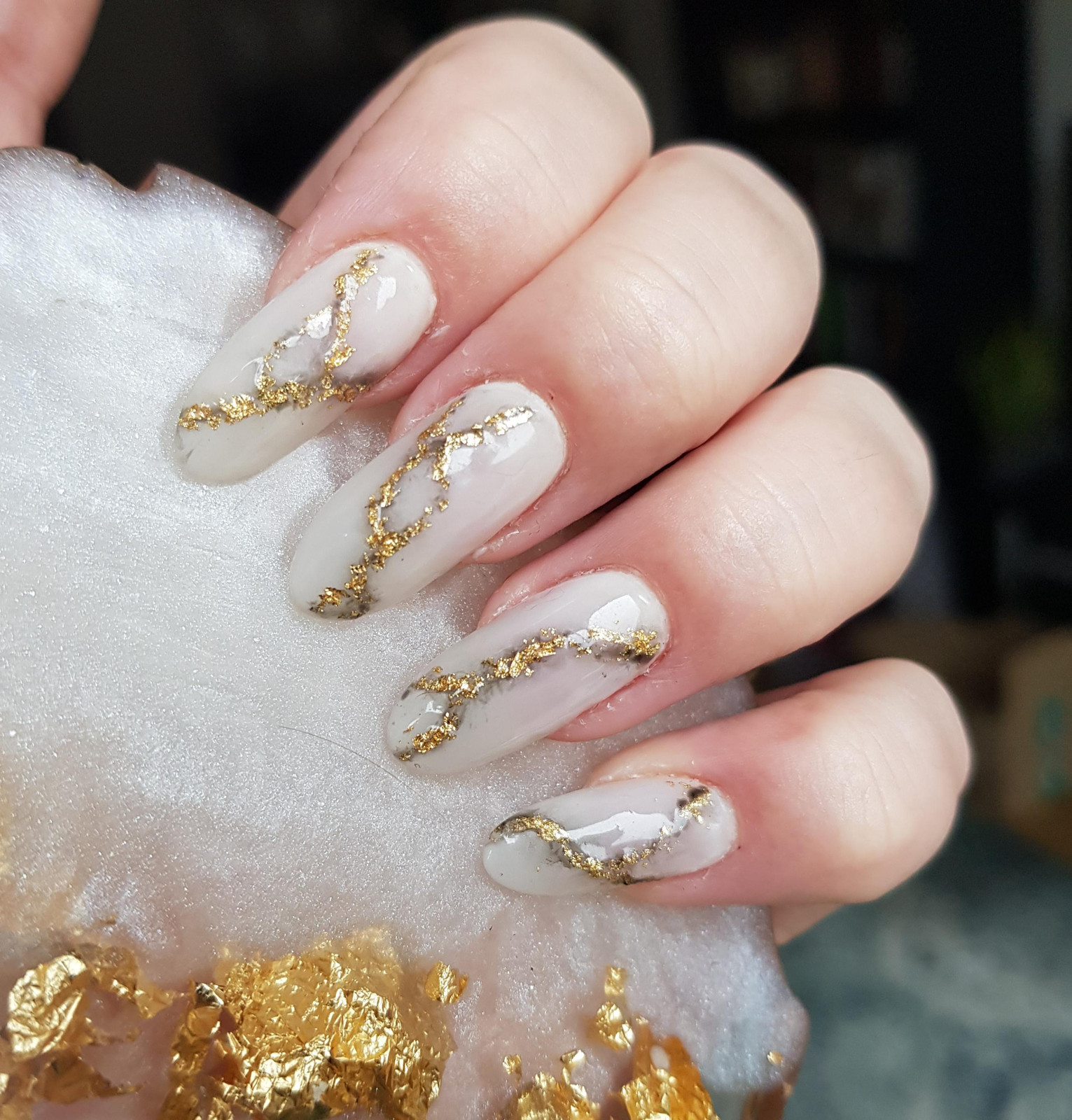 Visual Idea — Thin Foil Nails